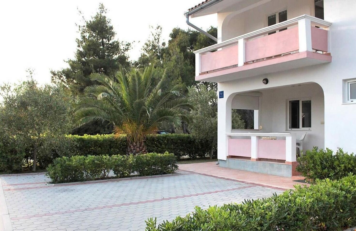 Apartments Vink Vir Exterior photo